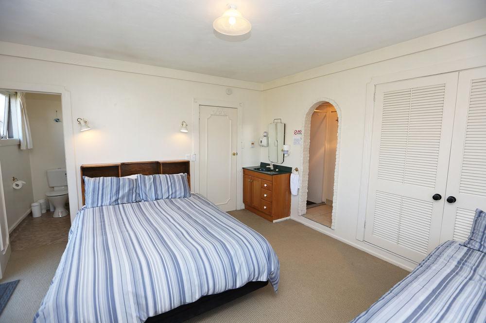 Homestay Barrington House